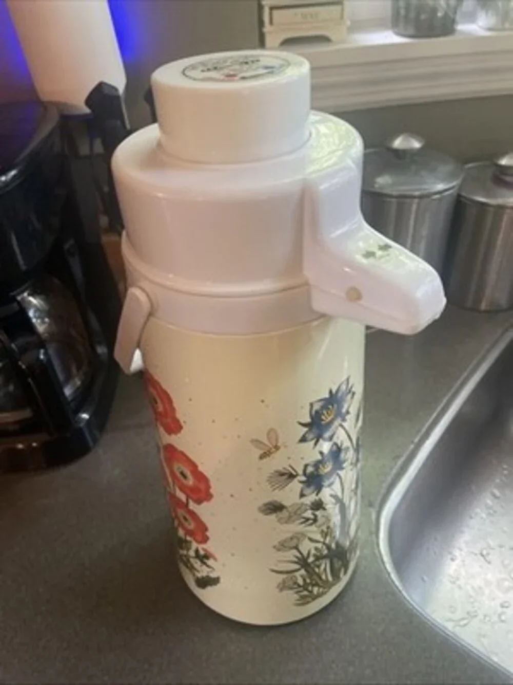 Vintage Pump Pot. Beverage Dispenser. Automatic Hot/Cold. Pressure Powered